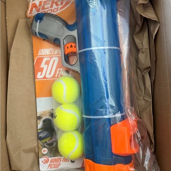 Toys Nerf Dog Ball Launcher - Blue and Orange - Picture 7 of 12